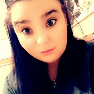 Meet your Posher, Carla